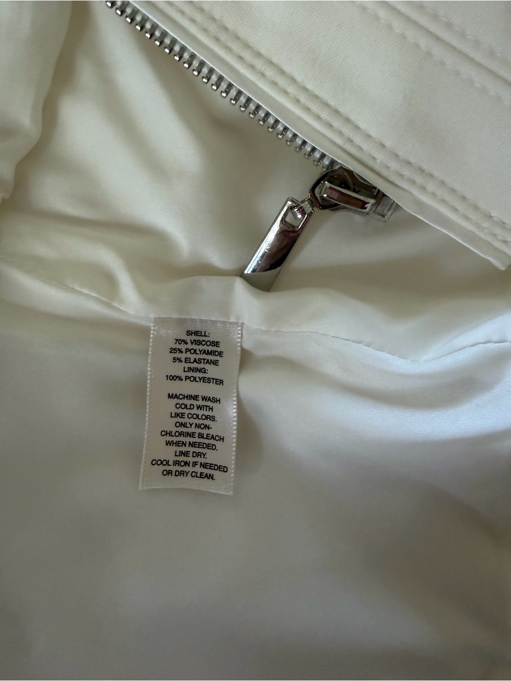 White House Black Market Ivory Quilted Ponte Moto Jacket Size 8 - Picture 9 of 14